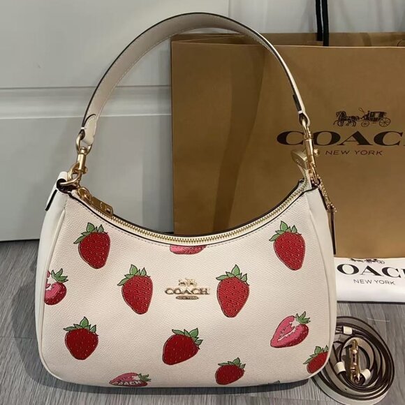 COACH cAL67 Teri Strawberry Underarm Bag, size 29*23*8cm - Picture 1 of 9